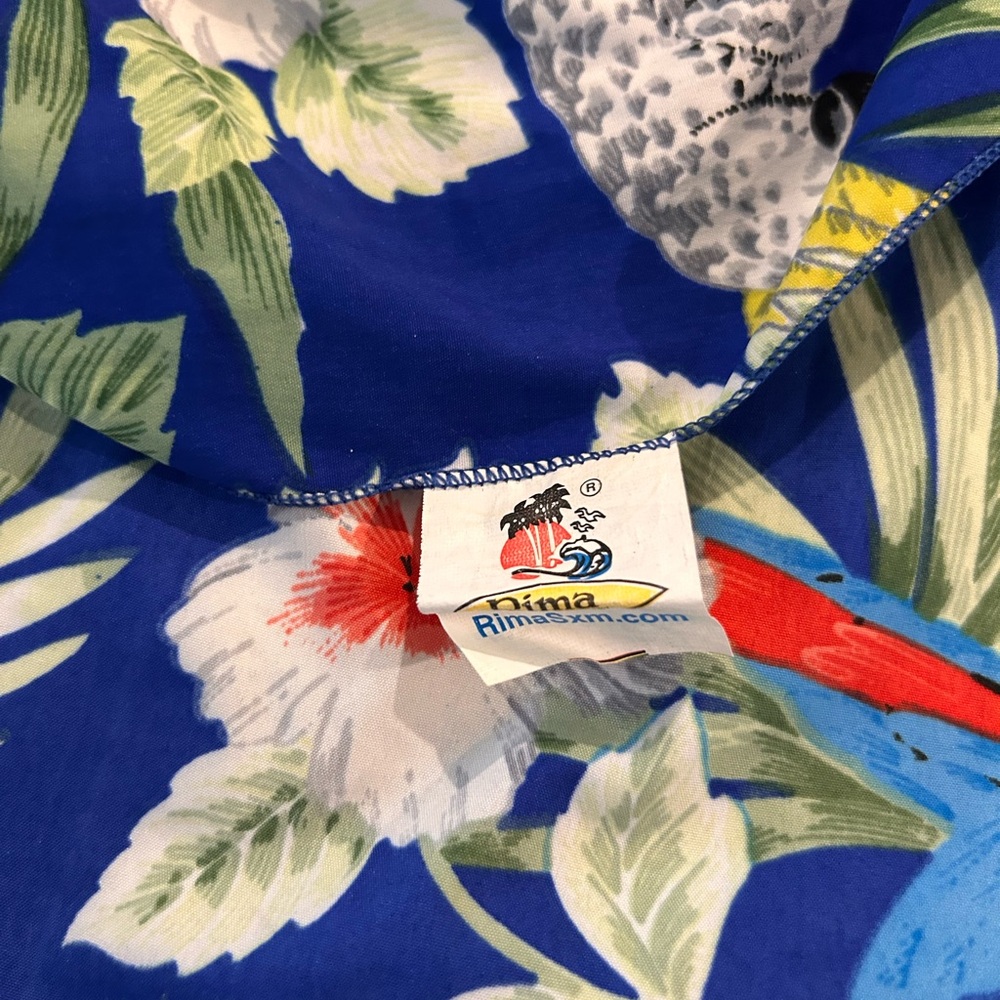 Vibrant Blue Floral Sarong with Parrot Design (with plastic ring) - Picture 7 of 8